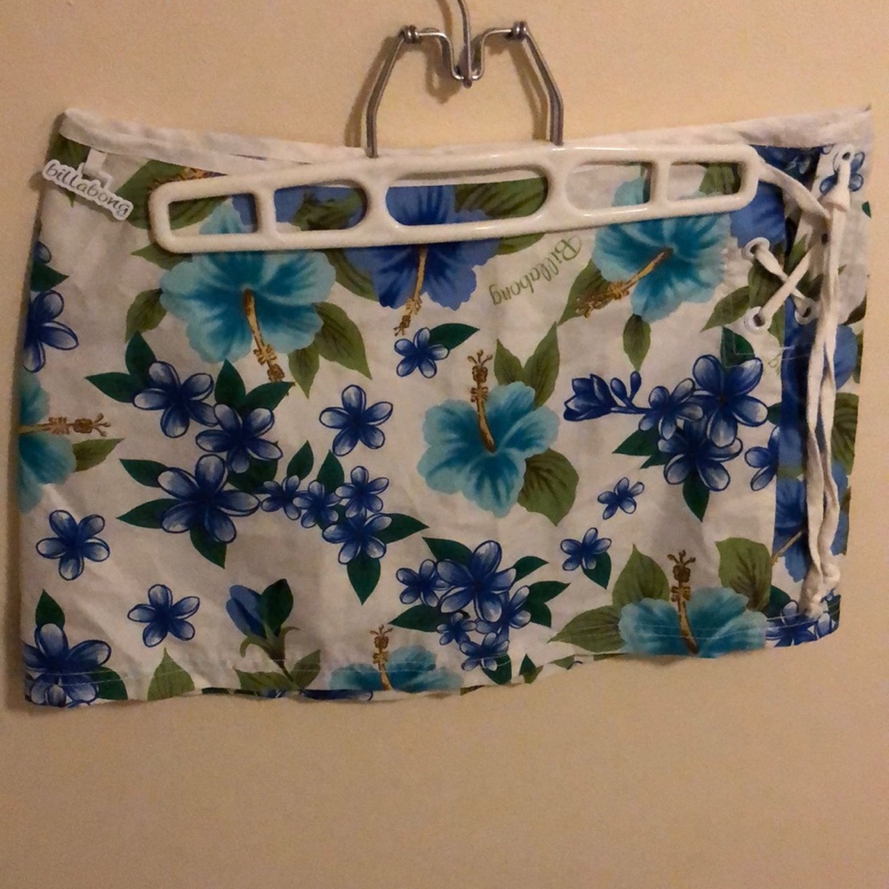 Billabong Mini Skirt/Bikini Cover